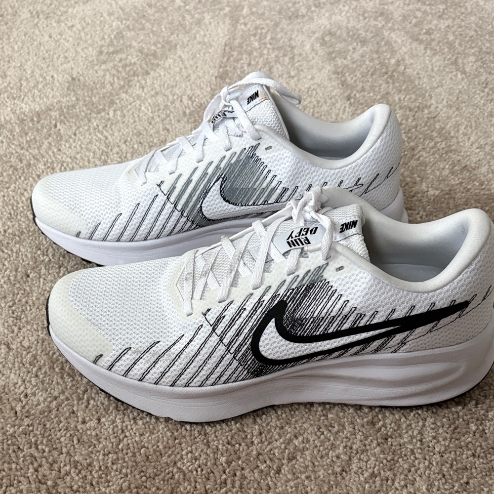 Nike Athletic Shoes - Picture 4 of 8
